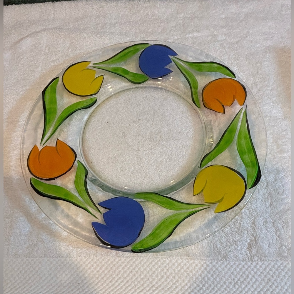 Fifth Avenue Crystal LTD, Made in Spain, 13 1/8” Plate, hand painted glass